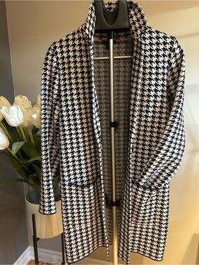 RW&CO. Black and White Houndstooth Cardigan